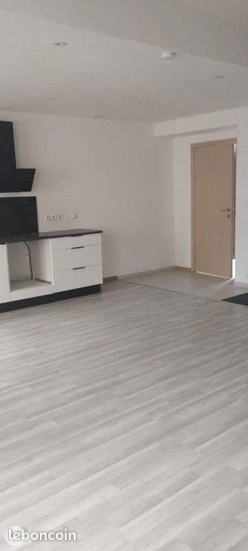 Appartement à louer, NaNm², Douai