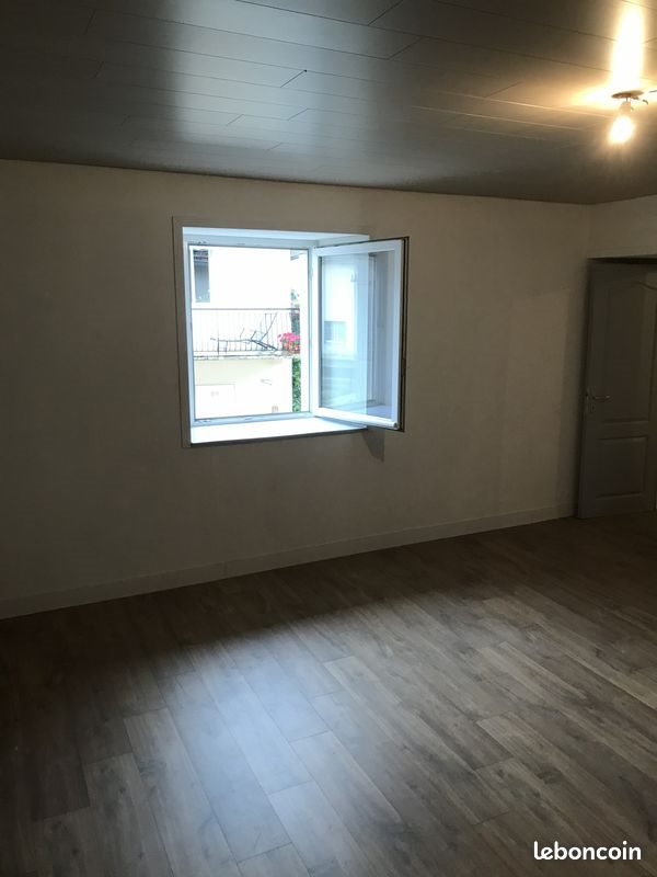 Appartement à louer, 63m², Pierrefontaine-les-Varans