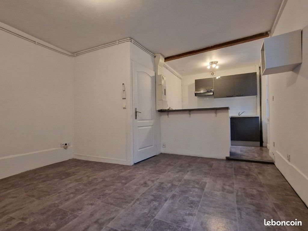 Appartement à louer, 34m², Septeuil