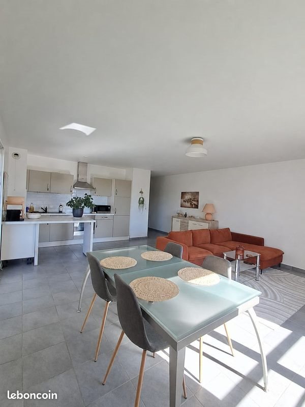 Appartement à louer, 78m², Prévessin-Moëns