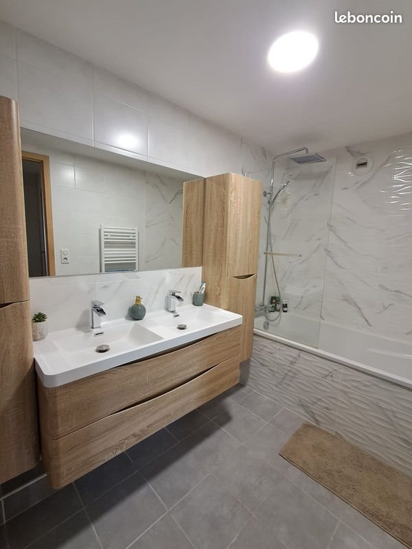 Appartement à louer, 78m², Prévessin-Moëns