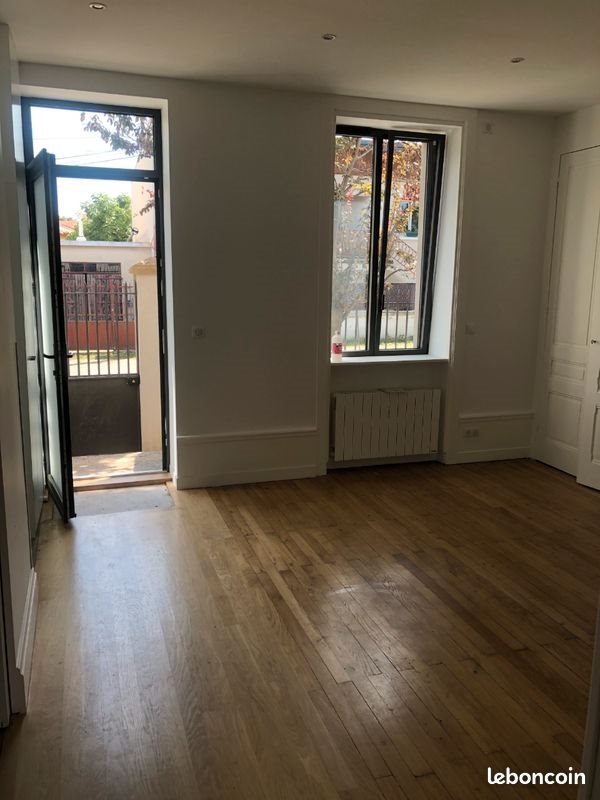 Appartement à louer, 65m², Bron