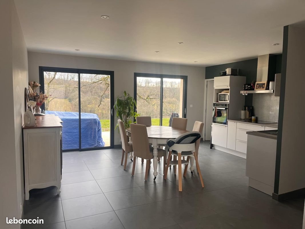 Maison à louer, 140m², Sébazac-Concourès