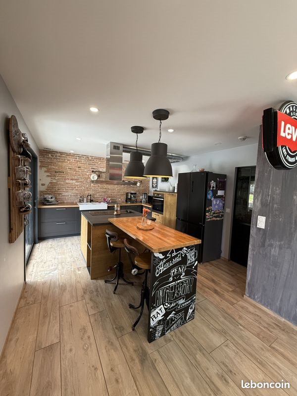 Maison à vendre, 240m², Bougé-Chambalud