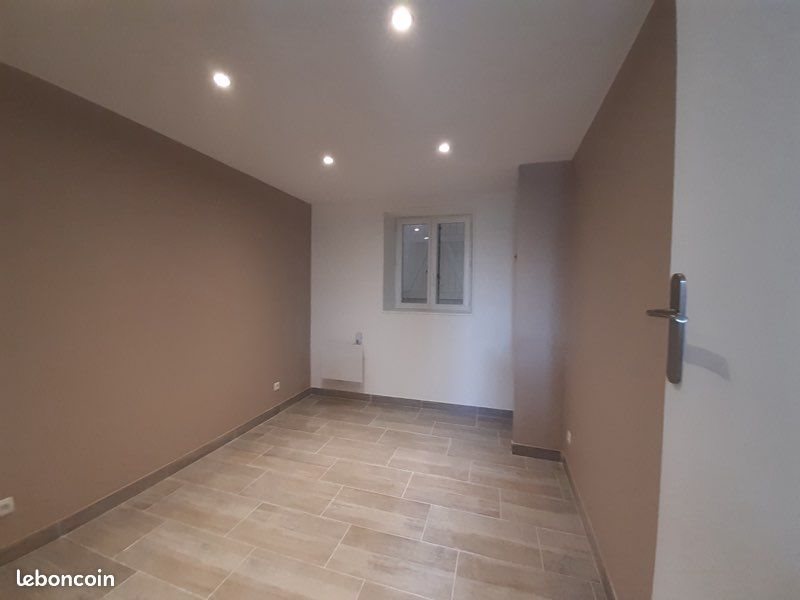 Appartement à louer, 42m², Epineau-les-Voves