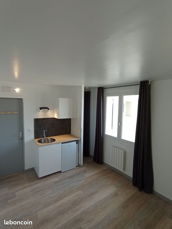 Appartement à louer, 14m², Marignane