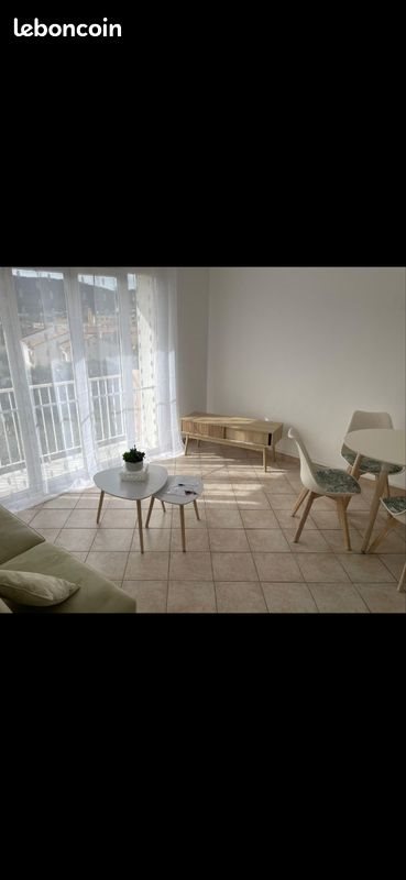 Appartement à louer, 54m², Hyères