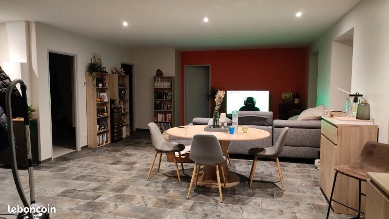 Appartement à louer, 95m², Saugues