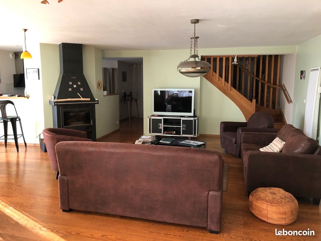 Maison à vendre, 130m², Pierrefiche