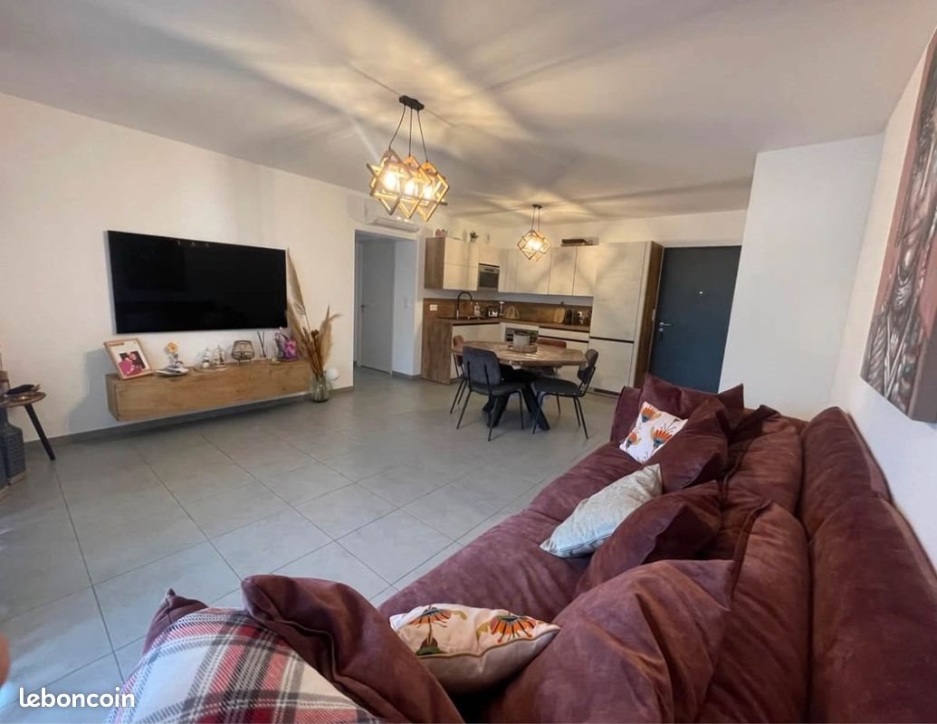 Appartement à louer, 68m², Borgo