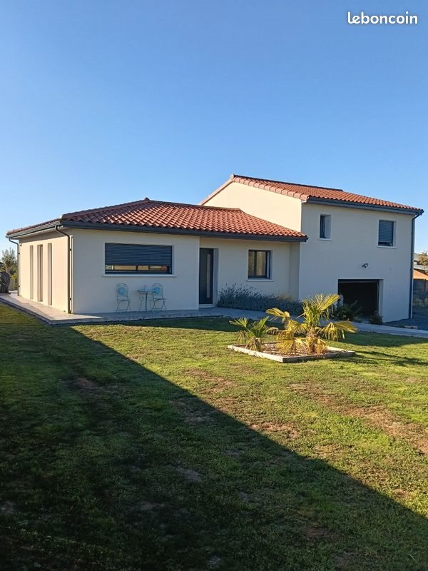 Maison à vendre, 122m², Saint-Mamet-la-Salvetat