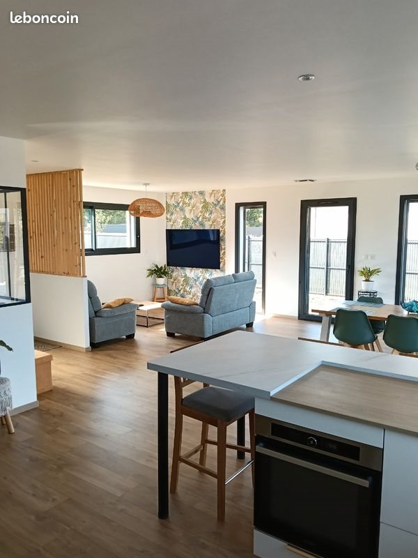 Maison à vendre, 122m², Saint-Mamet-la-Salvetat
