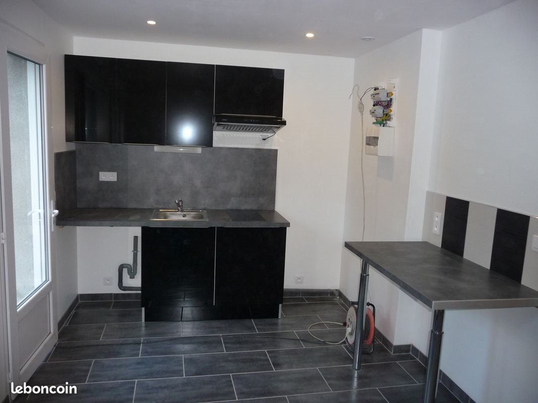 Appartement à louer, 26m², Saint-Flour