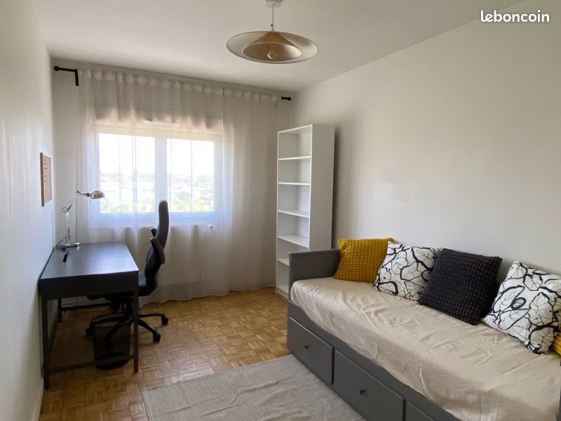 Appartement à louer, 70m², Saint-Genis-Laval