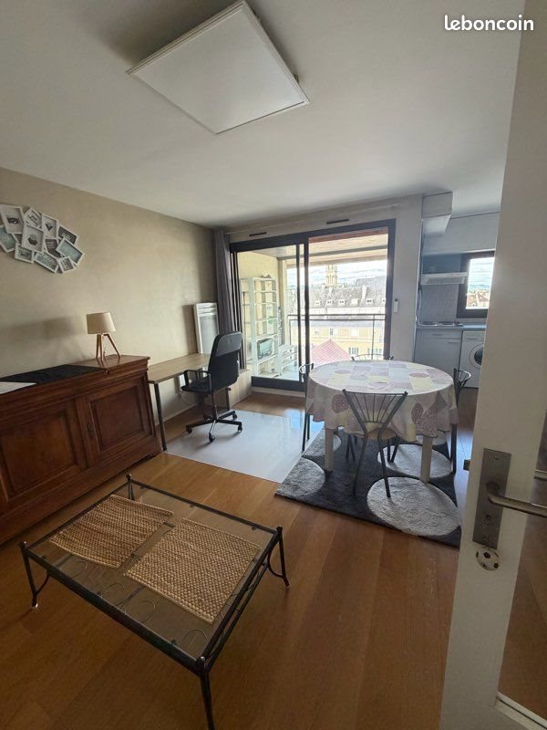 Appartement à louer, 45m², Pau