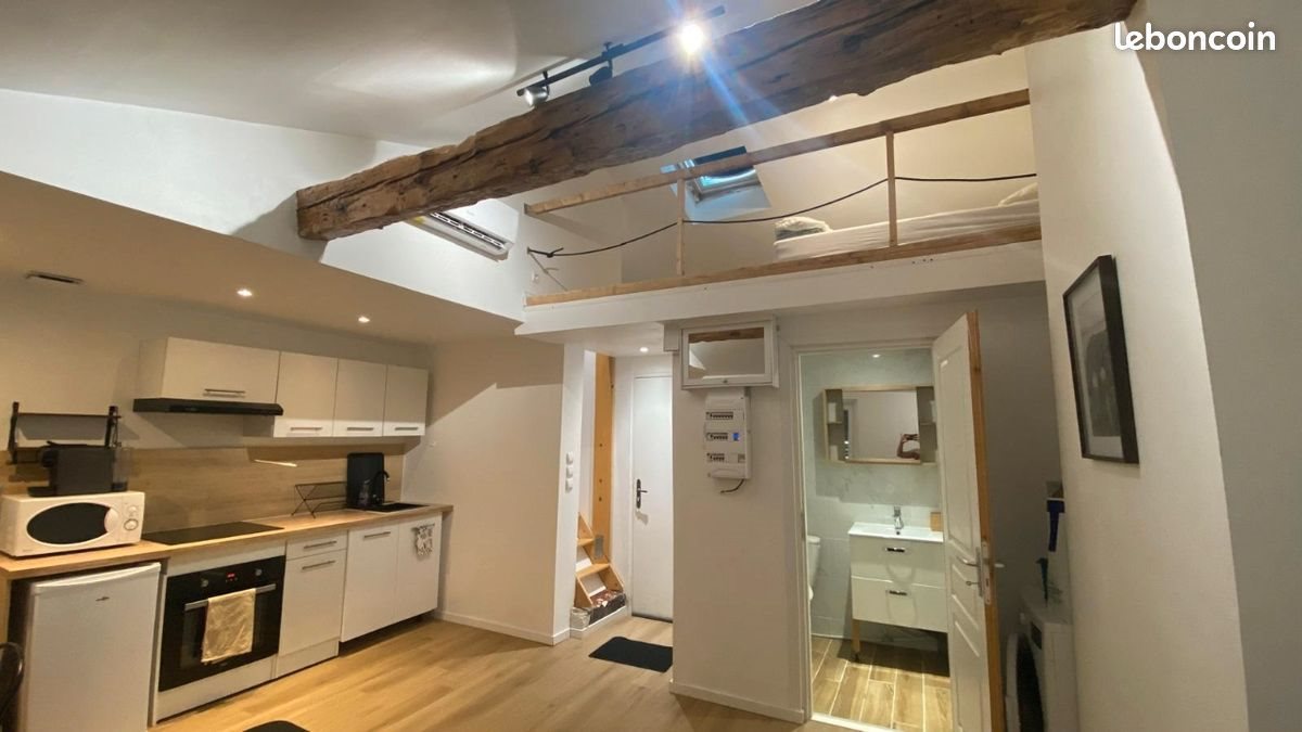 Appartement à louer, 29m², La Crau