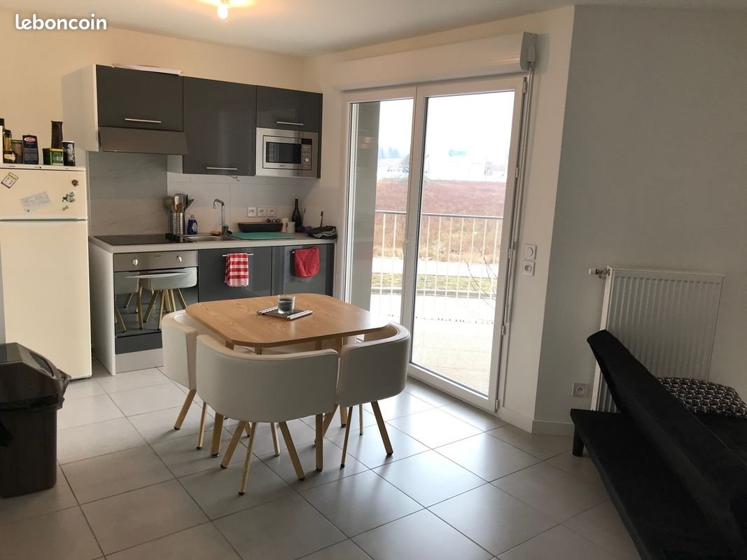 Appartement à louer, 45m², Saint-Priest