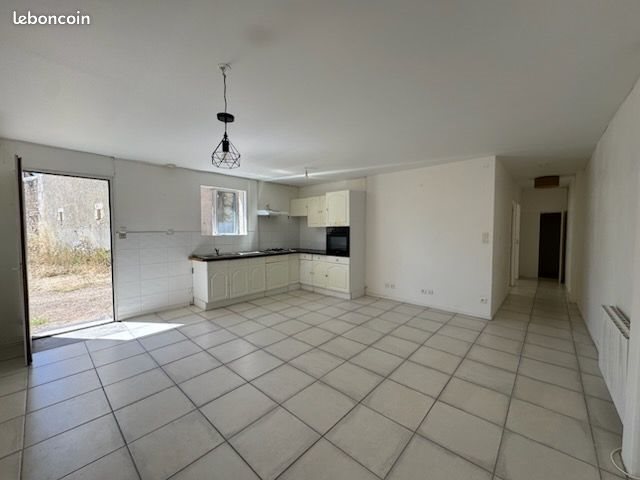 Maison à louer, 65m², Scorbé-Clairvaux