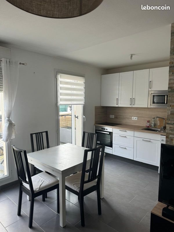 Appartement à louer, 43m², Persan