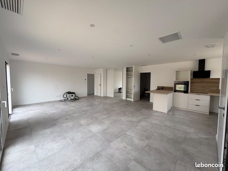 Maison à louer, 99m², Champcevinel