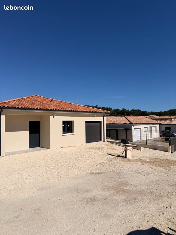 Maison à louer, 99m², Champcevinel