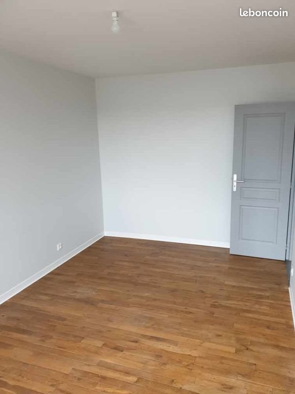 Appartement à louer, 70m², Mauriac