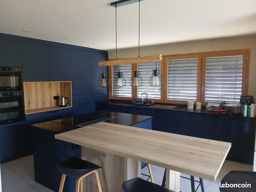 Maison à louer, 150m², Brenthonne