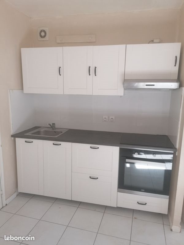 Appartement à louer, 33m², Aubagne
