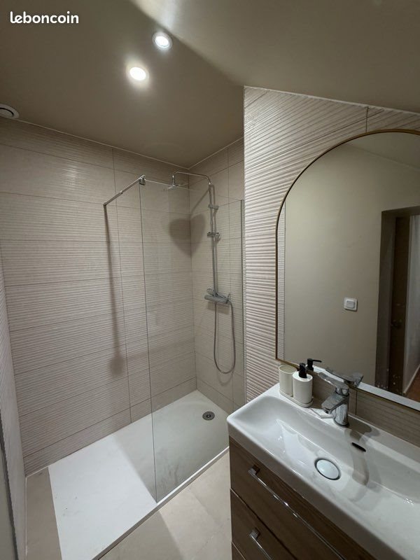 Appartement à louer, 25m², Saintes
