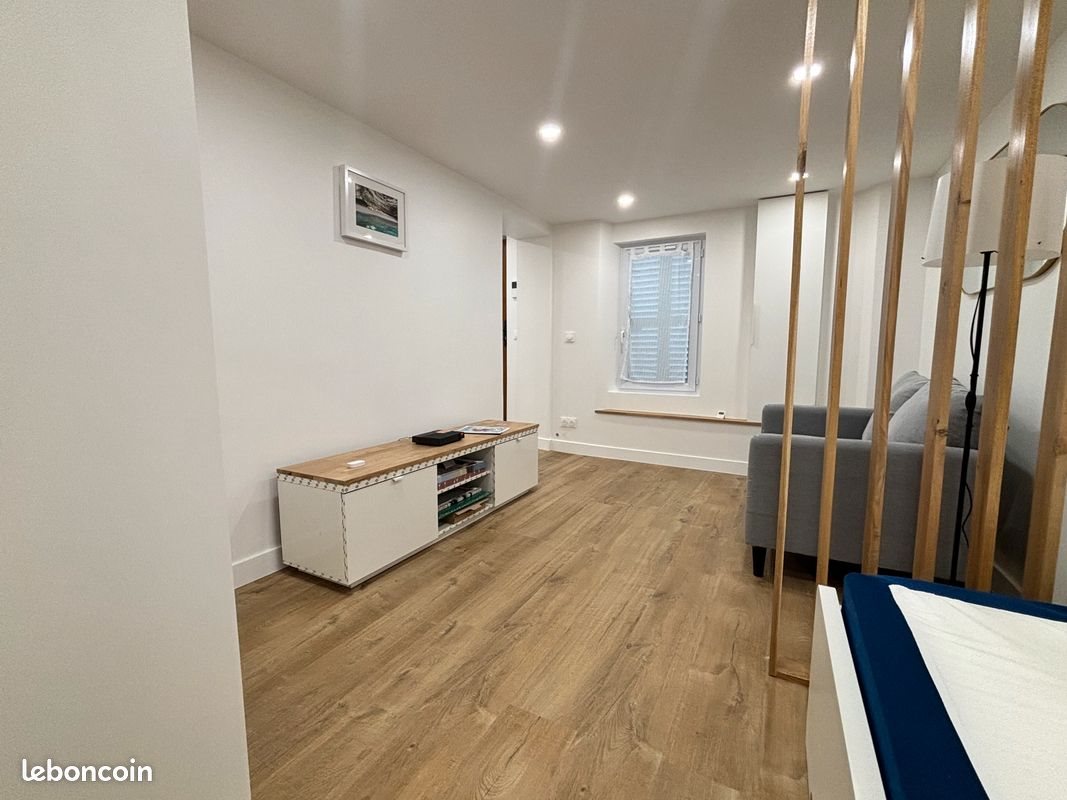 Appartement à louer, 27m², Versailles