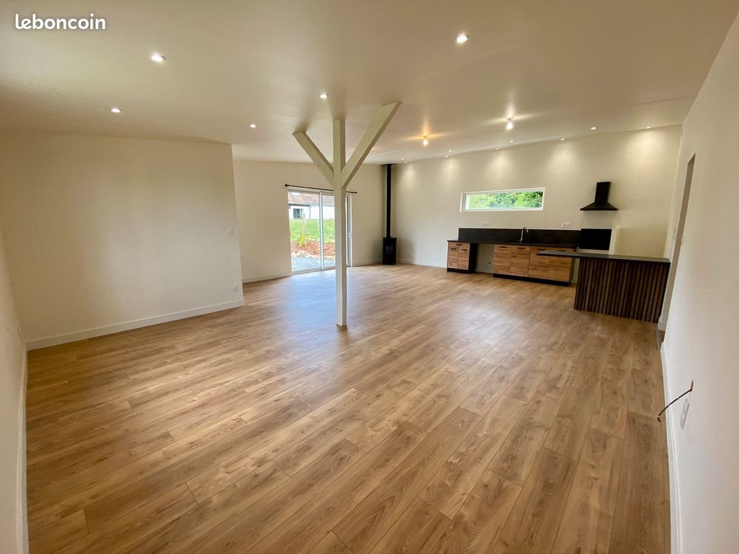 Maison à louer, 122m², Torcé-en-Vallée