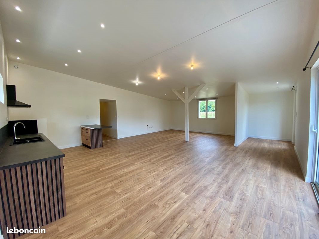 Maison à louer, 122m², Torcé-en-Vallée