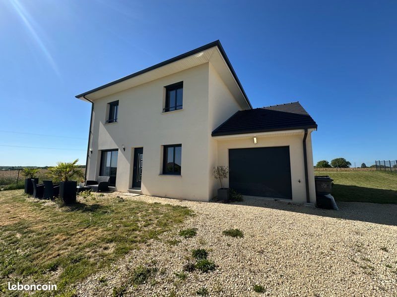 Maison à louer, 135m², Saint-Doulchard