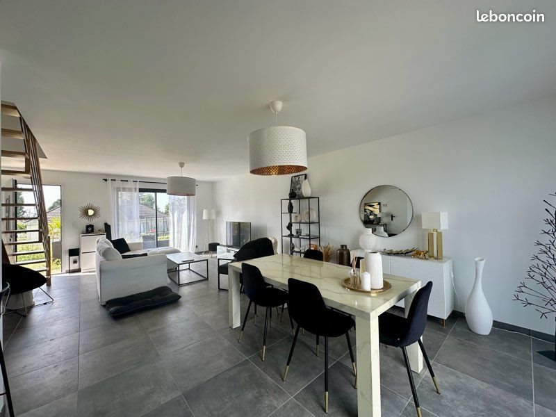 Maison à louer, 135m², Saint-Doulchard