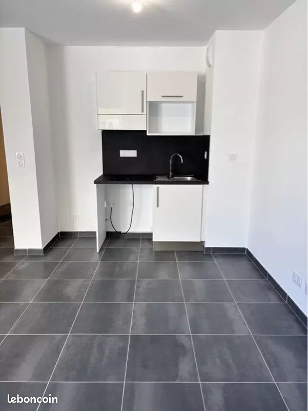 Appartement à louer, 560m², Port-de-Bouc