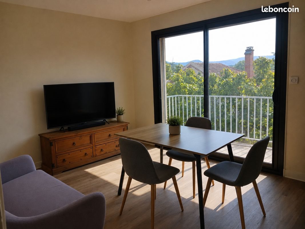 Appartement à louer, 42m², Millau