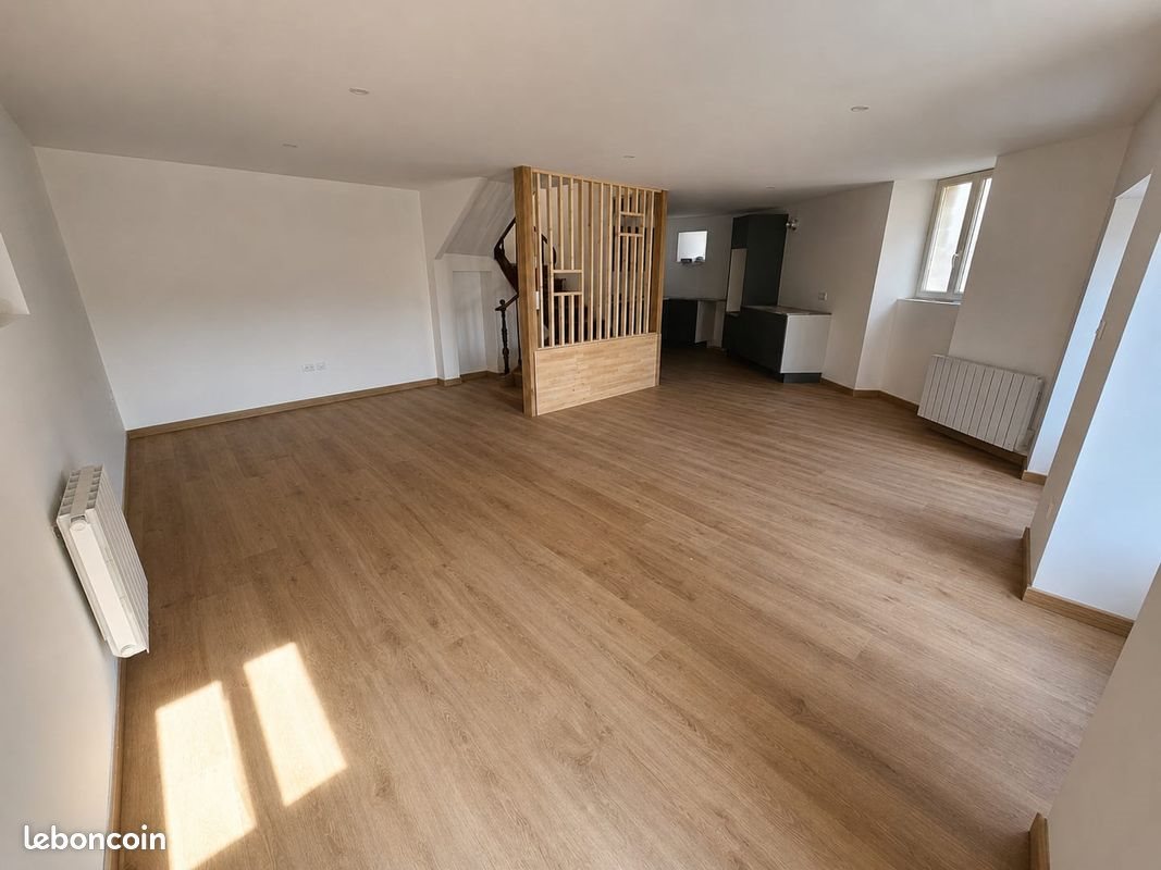 Maison à louer, 110m², Tessy-Bocage