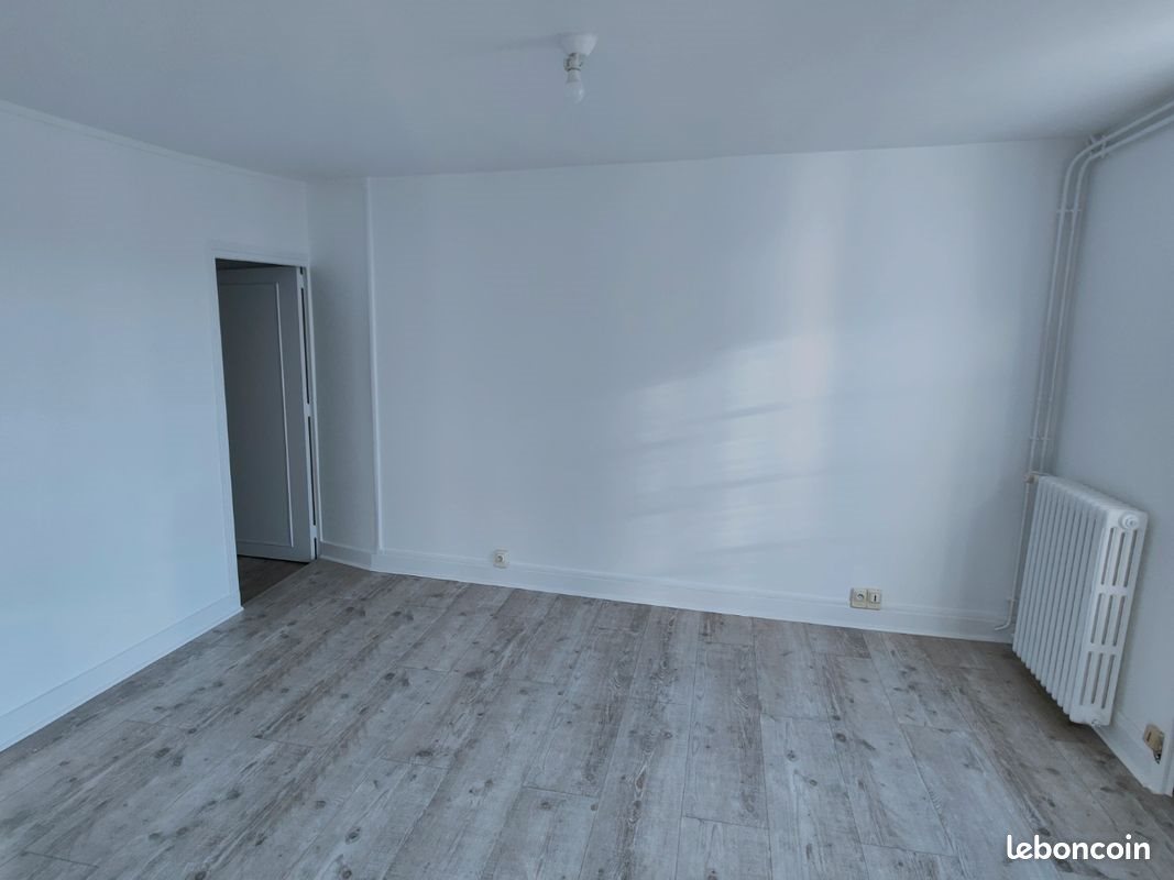 Appartement à louer, 58m², Moulins
