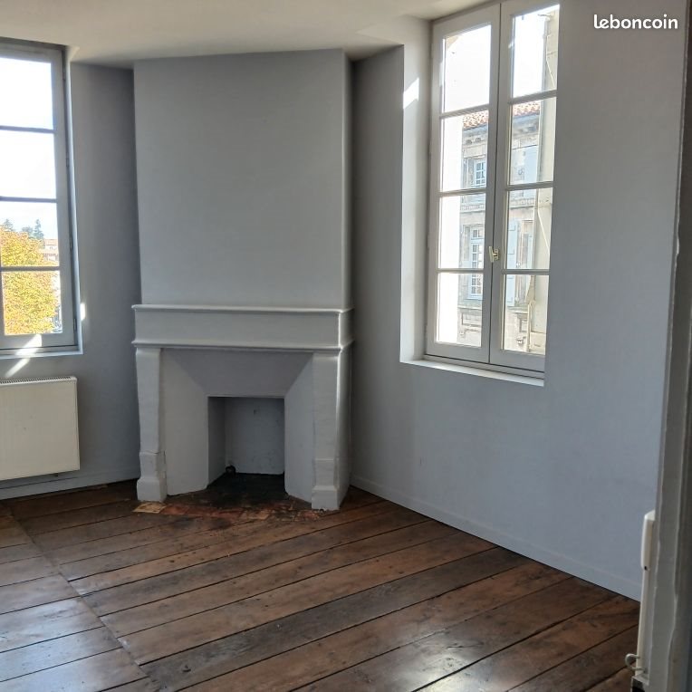 Appartement à louer, 82m², Angoulême
