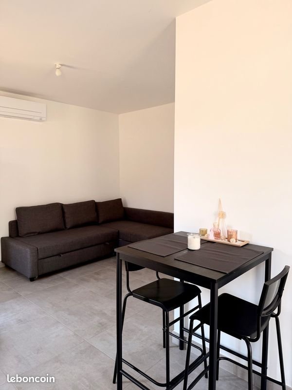 Appartement à louer, 25m², Aubagne