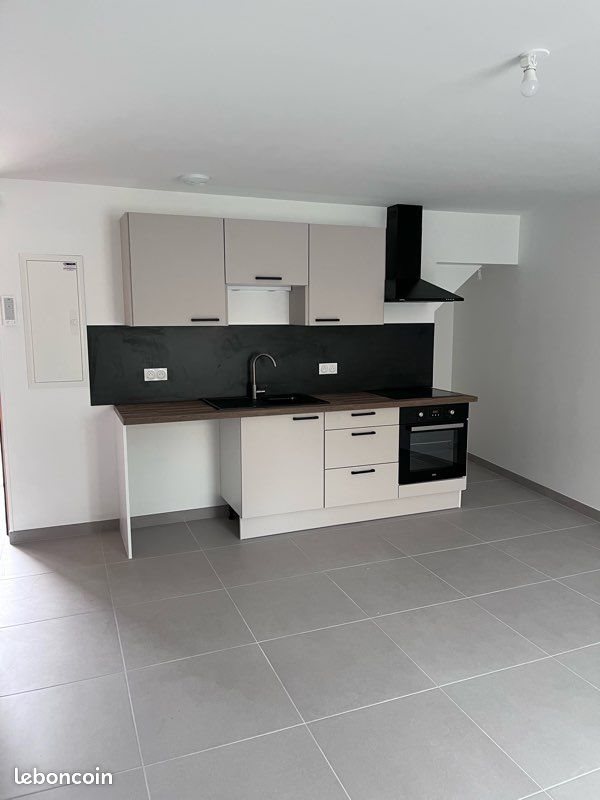 Appartement à louer, 40m², La Haye-Pesnel