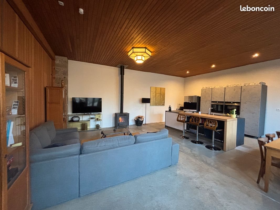 Maison à vendre, 1600m², Viverols