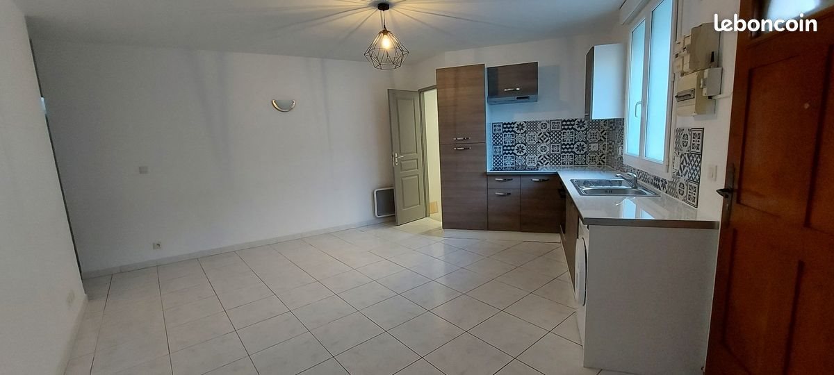 Appartement à louer, 45m², Vias