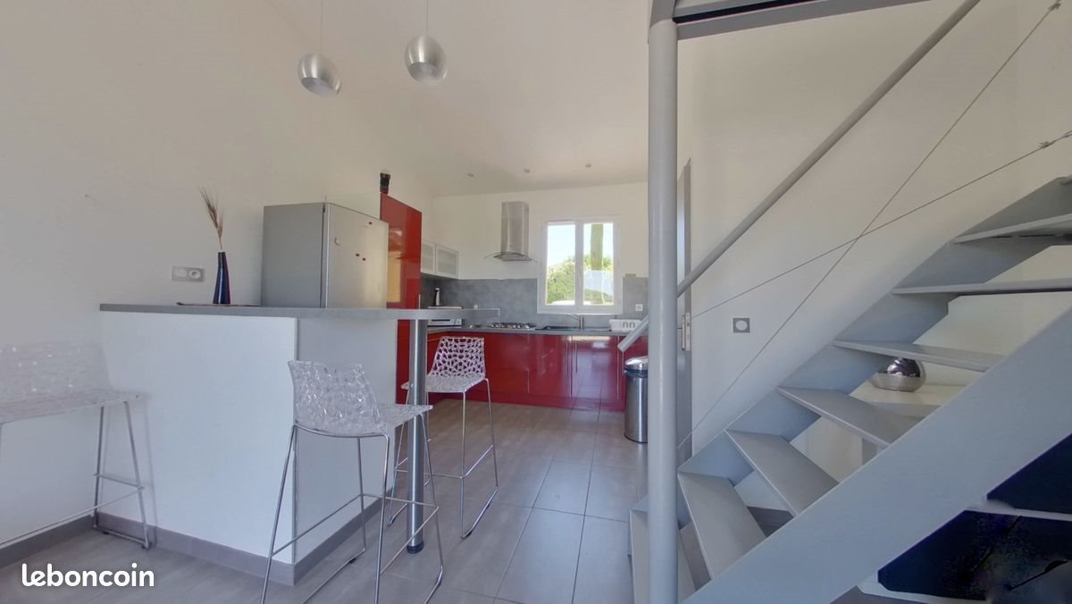 Appartement à louer, 27m², Meyreuil