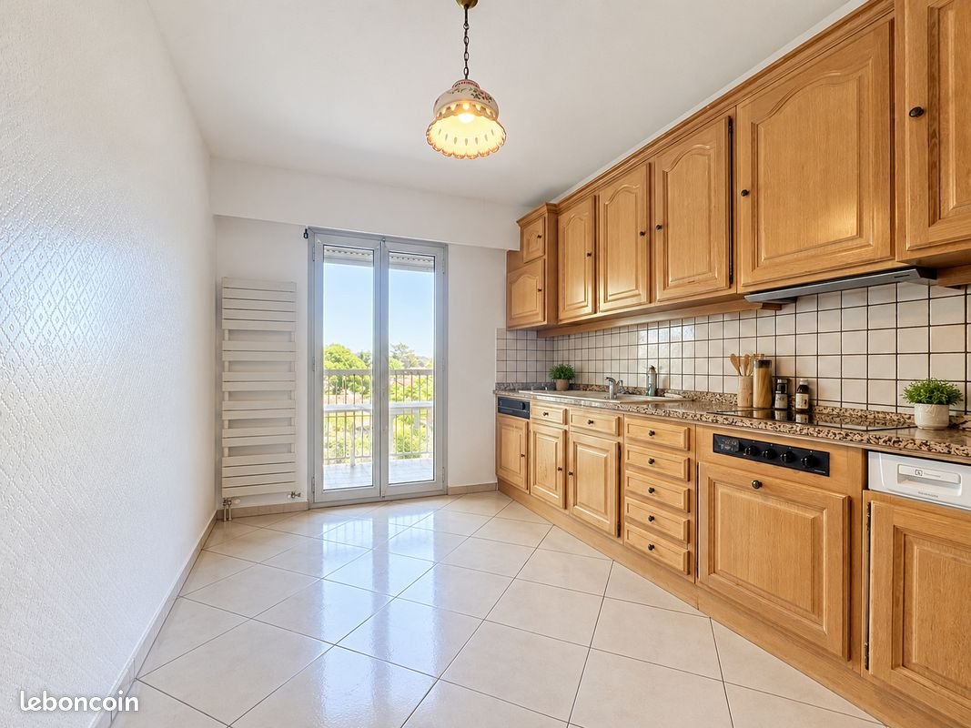 Appartement à vendre, 78m², Antibes