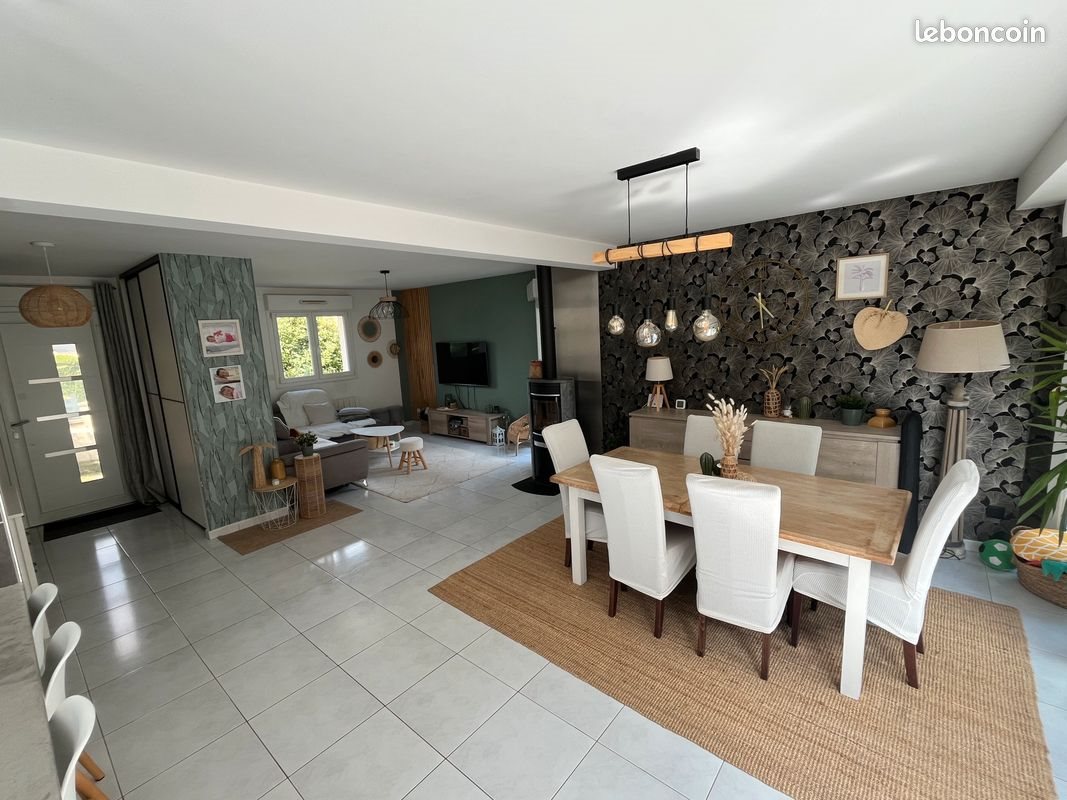 Maison à louer, 130m², Castine-en-Plaine