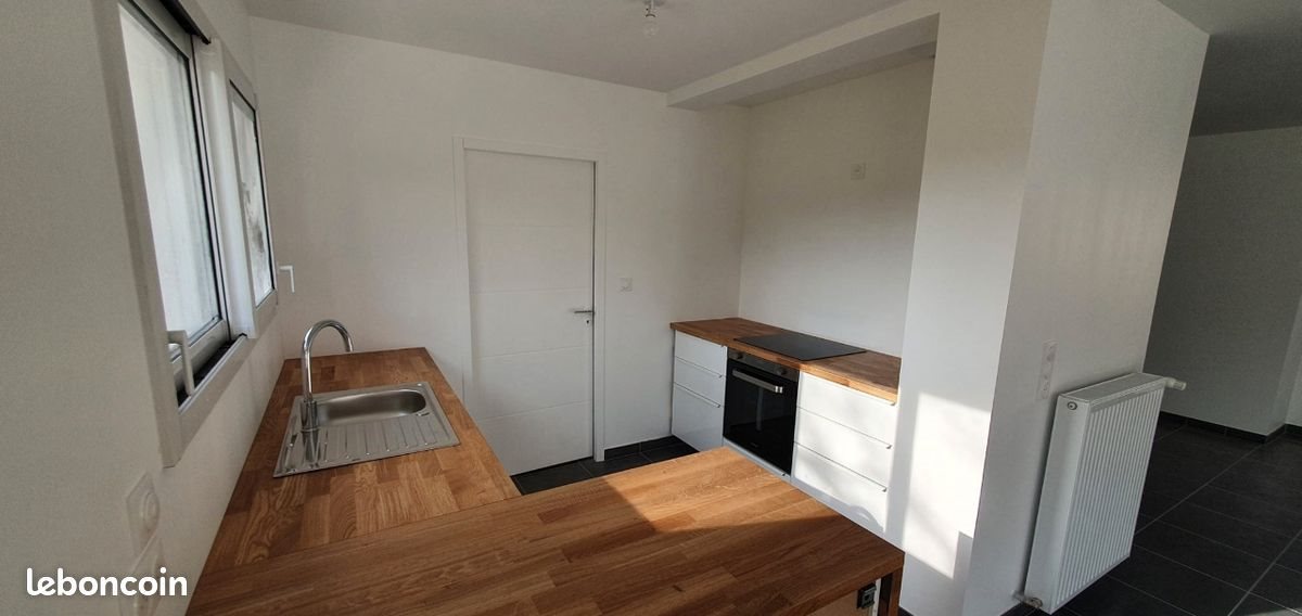 Maison à louer, 110m², Pont-Péan