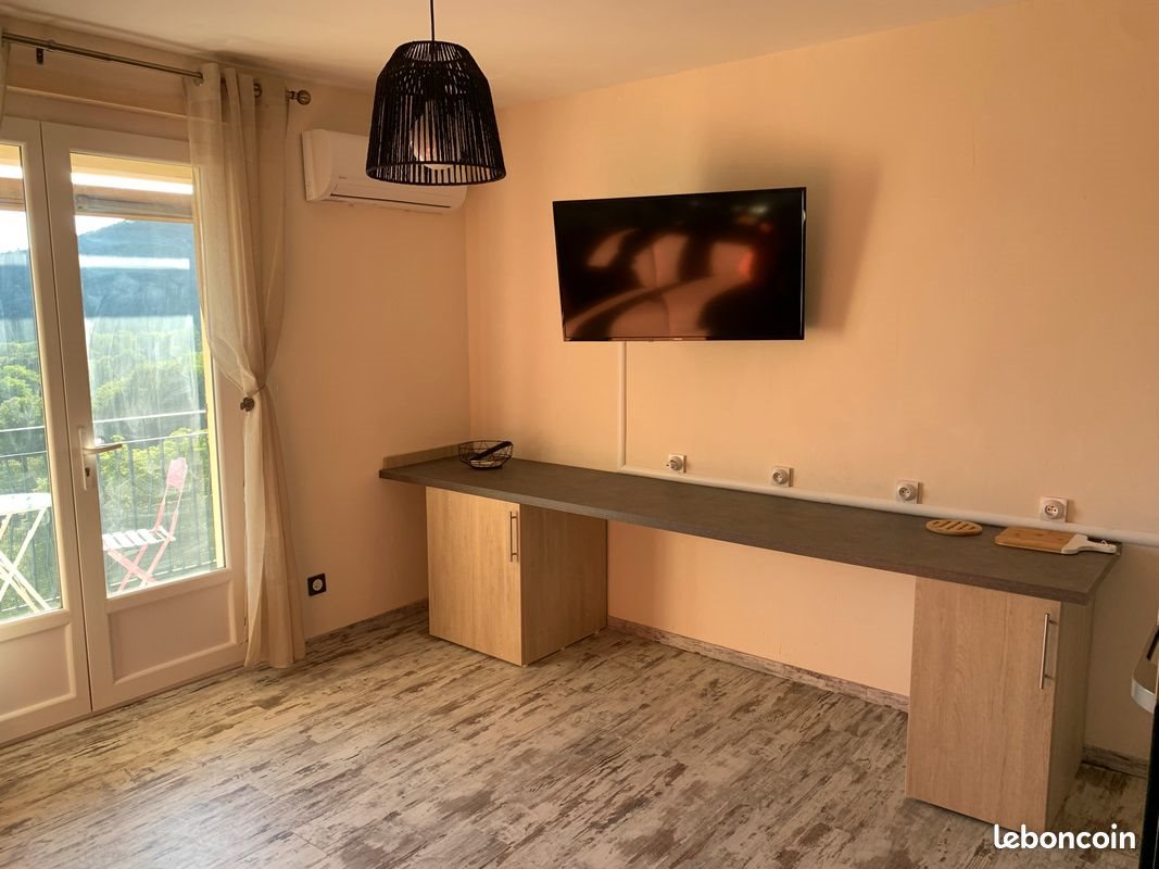 Appartement à louer, 25m², Gréoux-les-Bains