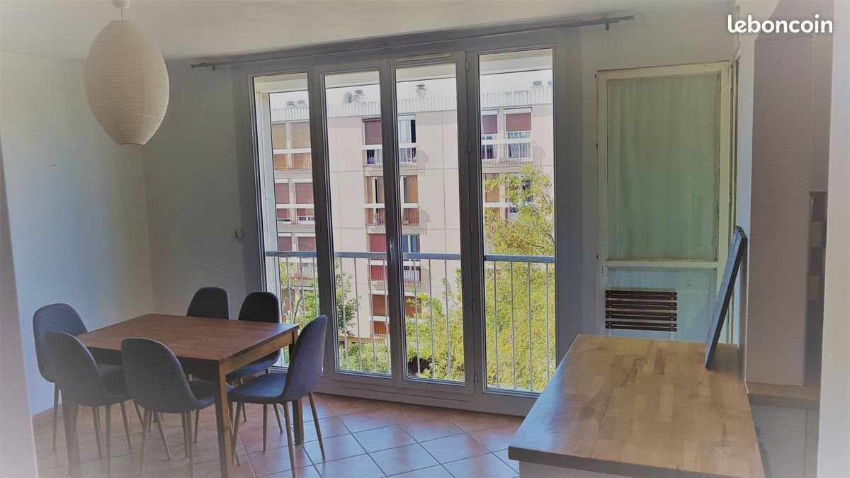 Appartement à louer, 44m², Marignane