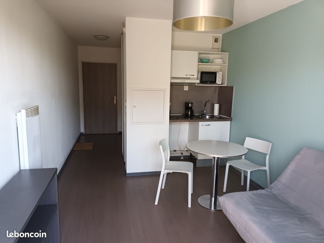 Appartement à louer, 23m², Talence